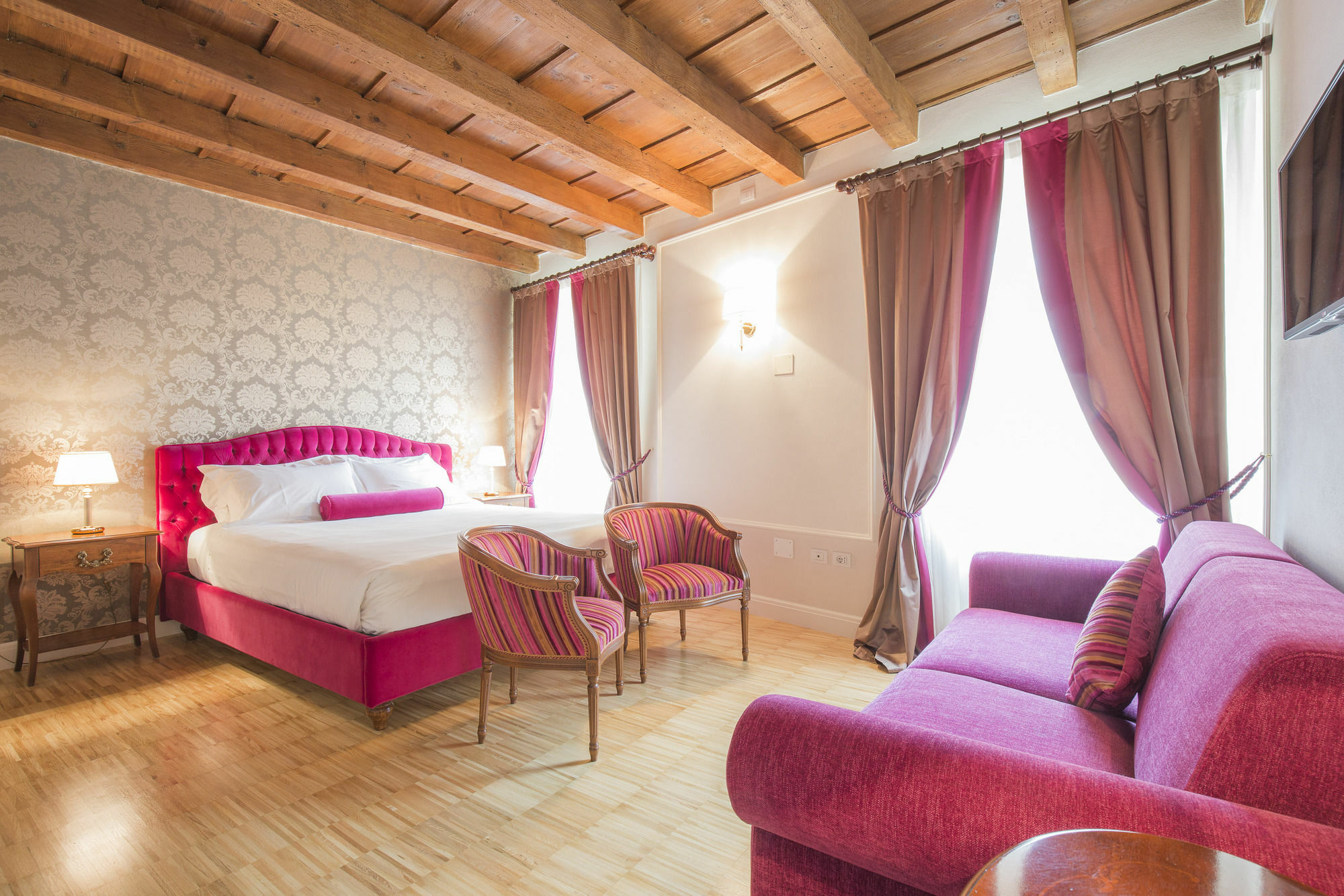 Lady Capulet Apartment