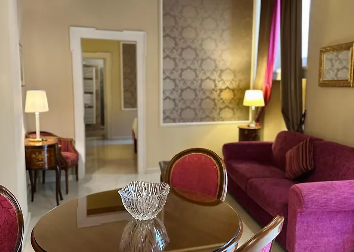 Lady Capulet Apartments